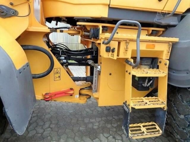 VOLVO L120H  2015