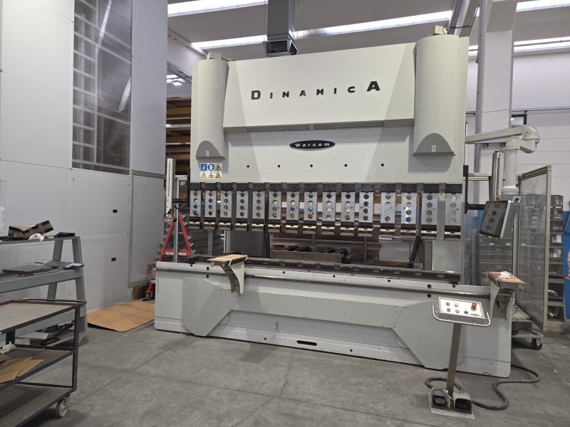 WARCOM DINAMICA 130-30  2010