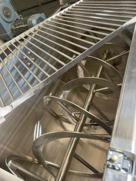 SUPERBIO ITALY SRL  Miscelatore a nastro elicoidale- Capacità 200L  2025