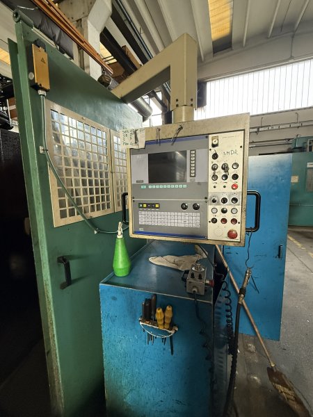 TOS SKQ 12 CNC  1983
