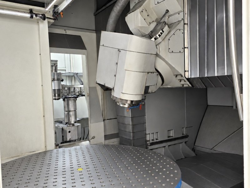 DECKEL MAHO DMU 200 P  2002