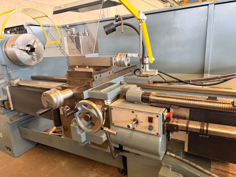 CMT URSUS 300 