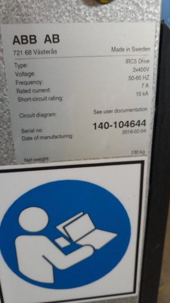 ABB IRB 140 con controller IRC5 e FlexPendant  2009
